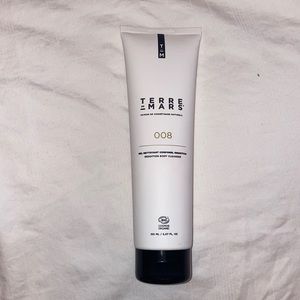 Terre de Mars body cleanser